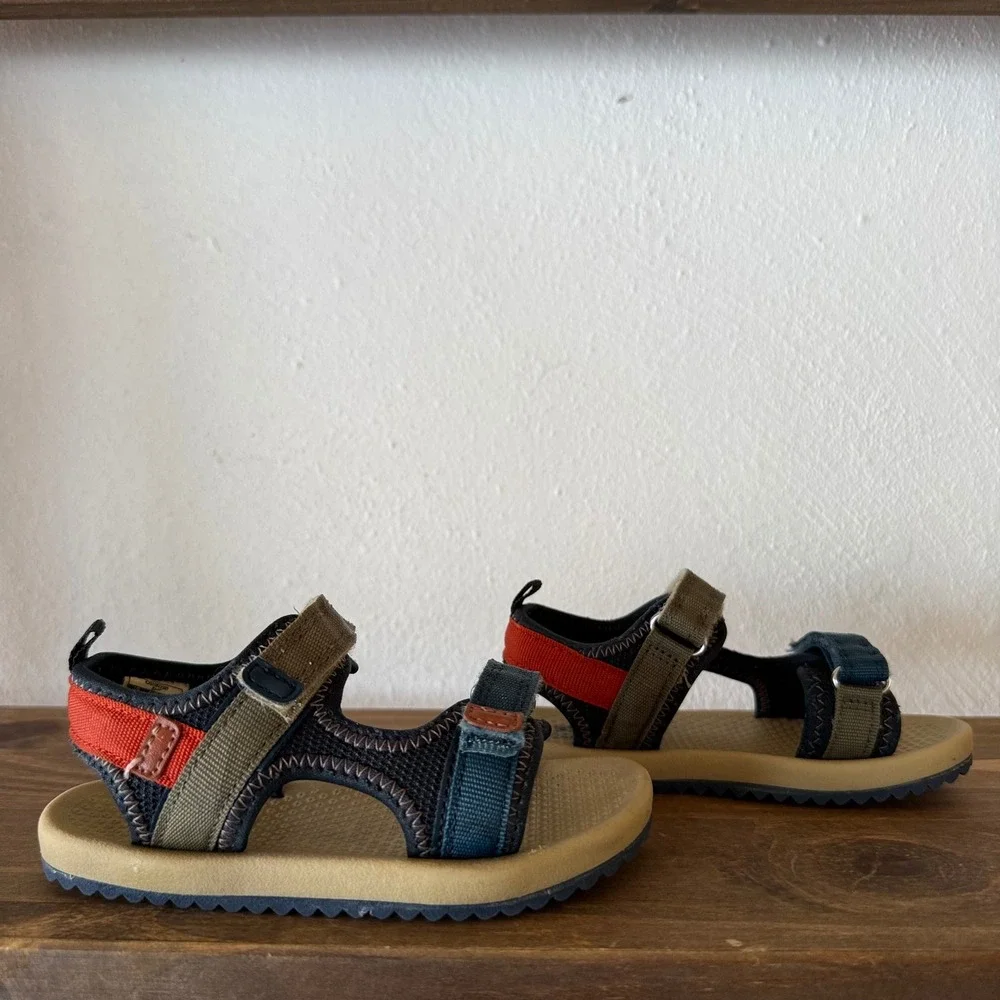 OshKosh B'gosh Washable Sport Toddler Sandals Hook Loop Multicolor Size 8M